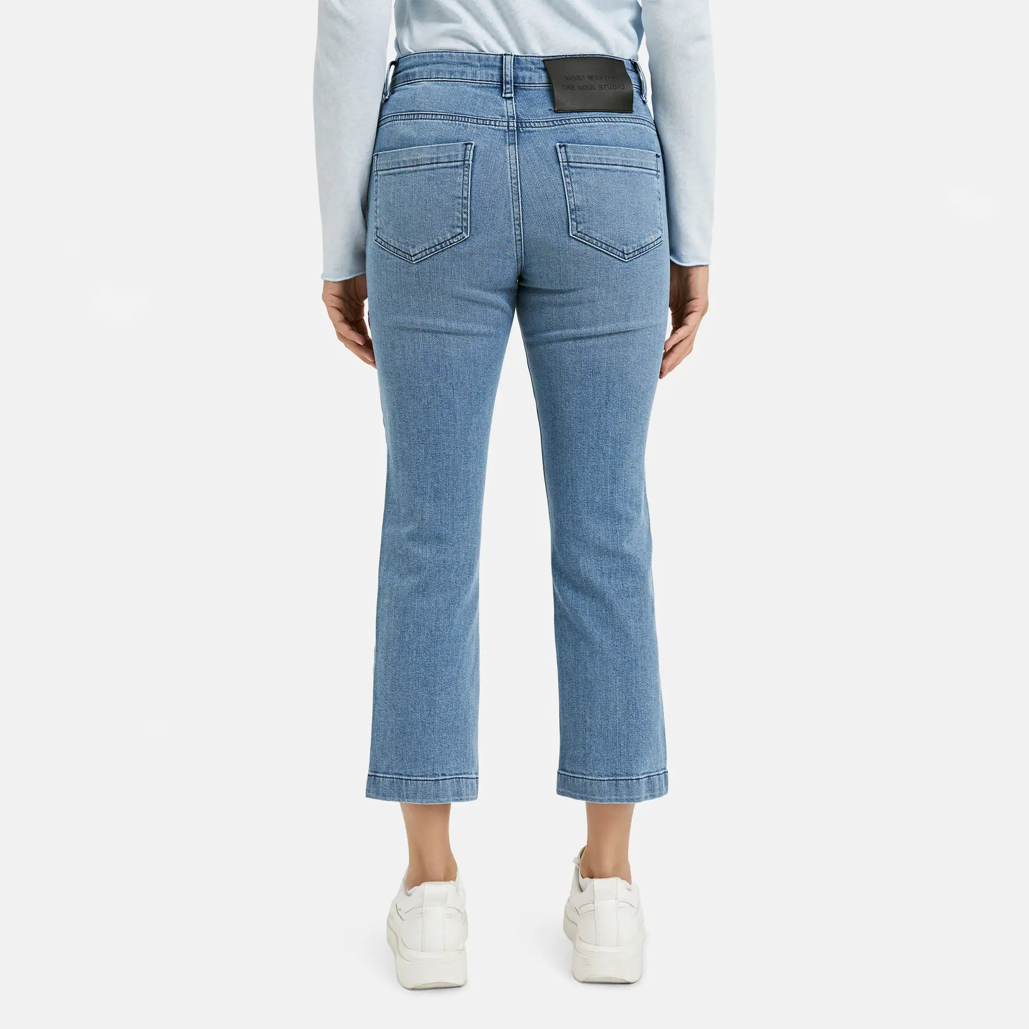 Denim_Jeans_Ambiente_Back